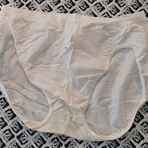 Barely there sample NWOT Style 4601 size Medium